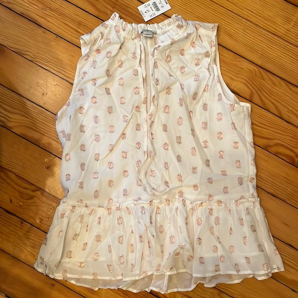 Sleeveless top